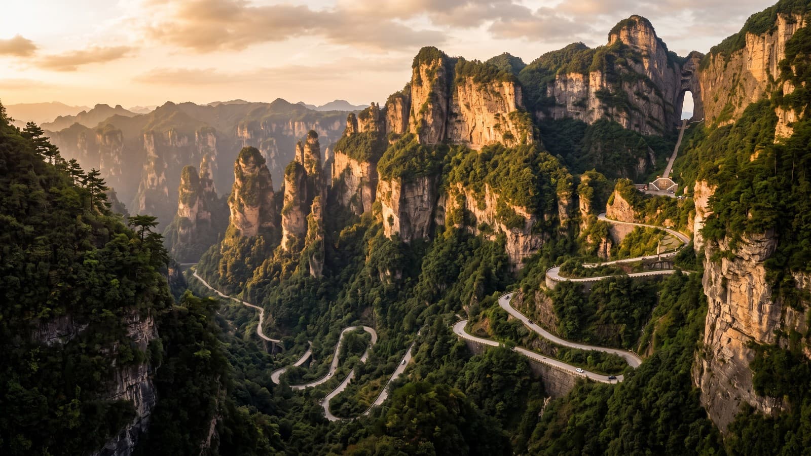 7D Zhangjiajie – Phoenix – Furong – Tongguan Kiln – Changsha